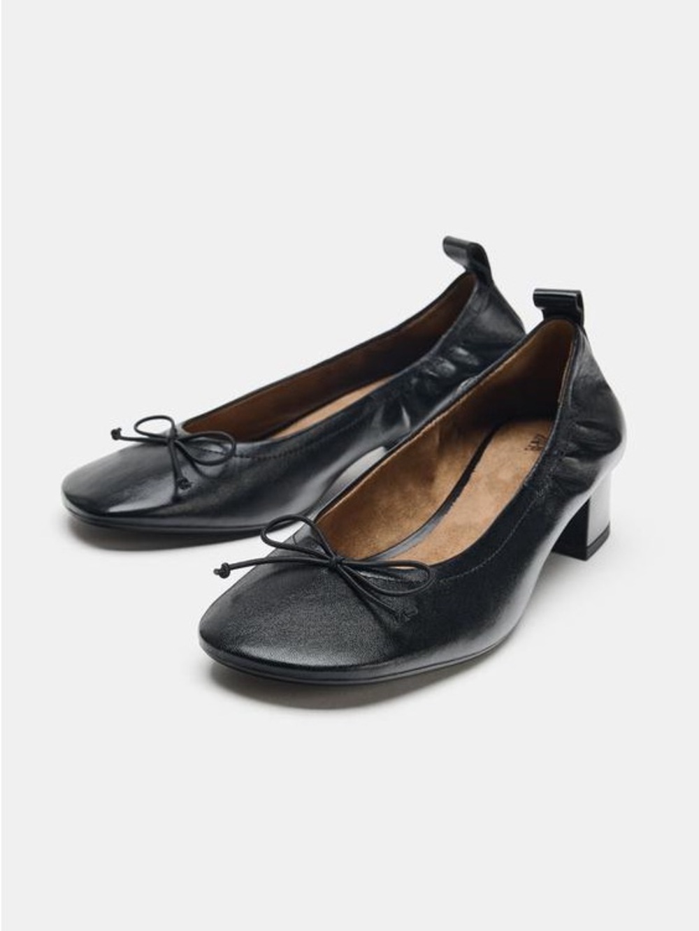 Zara LEATHER BOW HEELED BALLET FLATS